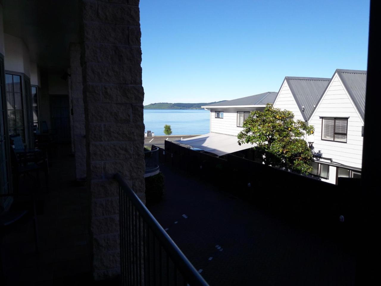 Colonial Lodge Motel Taupo Exterior photo